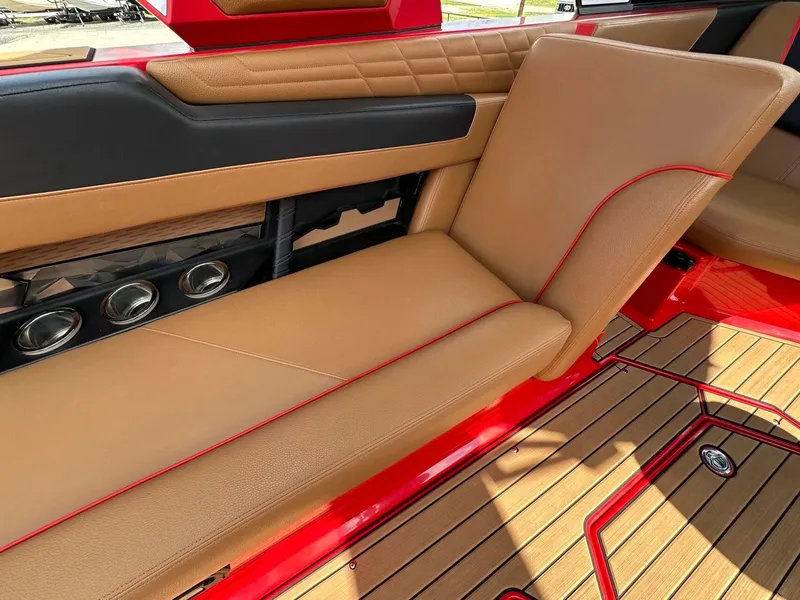 Slide: The Image of Nautique G25 2022 - 14