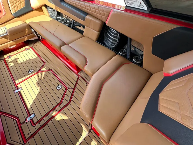 Slide: The Image of Nautique G25 2022 - 39