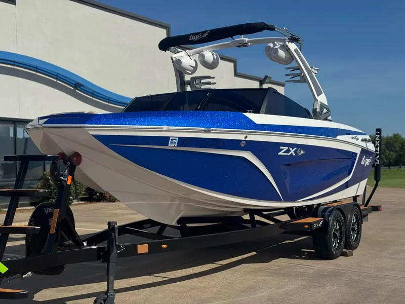 Slide: The Image of Tigé 23ZX 2021 - 2