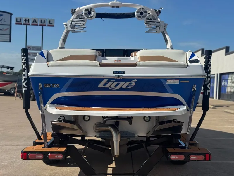 Slide: The Image of Tigé 23ZX 2021 - 4