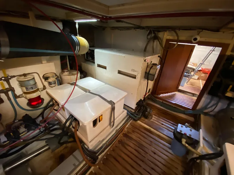 Slide: The Image of Grand Banks 46 Europa 1992 - 62