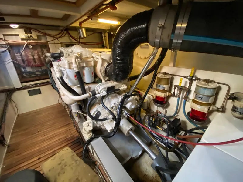 Slide: The Image of Grand Banks 46 Europa 1992 - 63