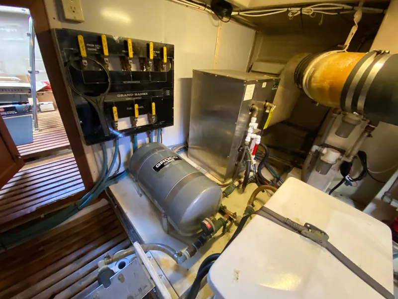 Slide: The Image of Grand Banks 46 Europa 1992 - 67