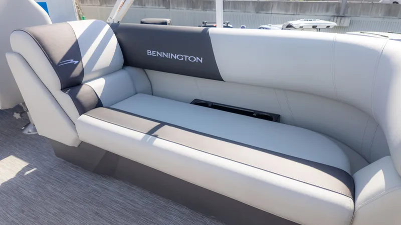 Slide: The Image of Bennington 22 S Swing Back 2026 - 8