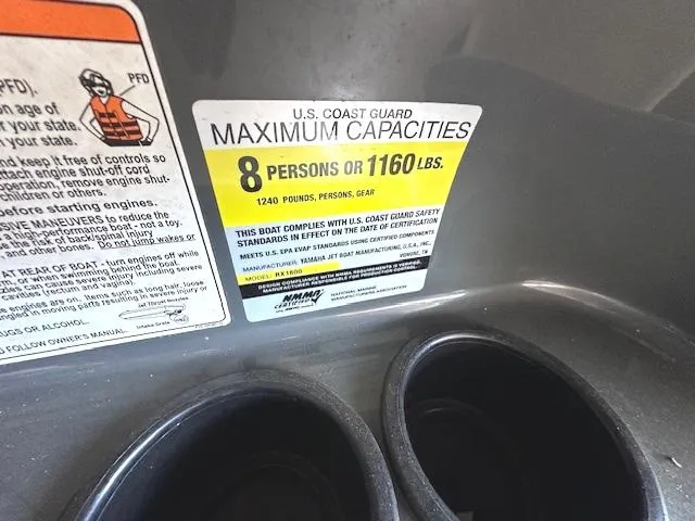 Slide: The Image of 2014 Yamaha Boats SX190 capacity label, maximum 8 persons or 1160 lbs, U.S. Coast Guard compliant. - 12