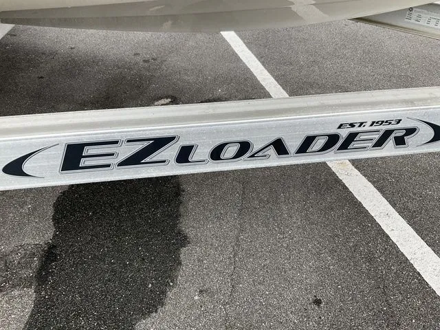 Slide: The Image of Stingray 198LS 2017 - 13