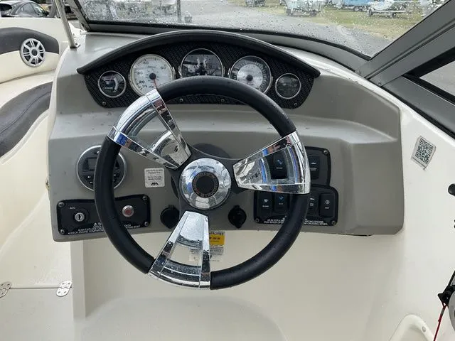 Slide: The Image of Stingray 198LS 2017 - 3