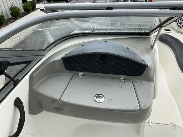 Slide: The Image of Stingray 198LS 2017 - 4