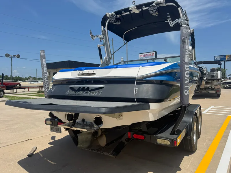 Slide: The Image of MasterCraft X2 2012 - 7