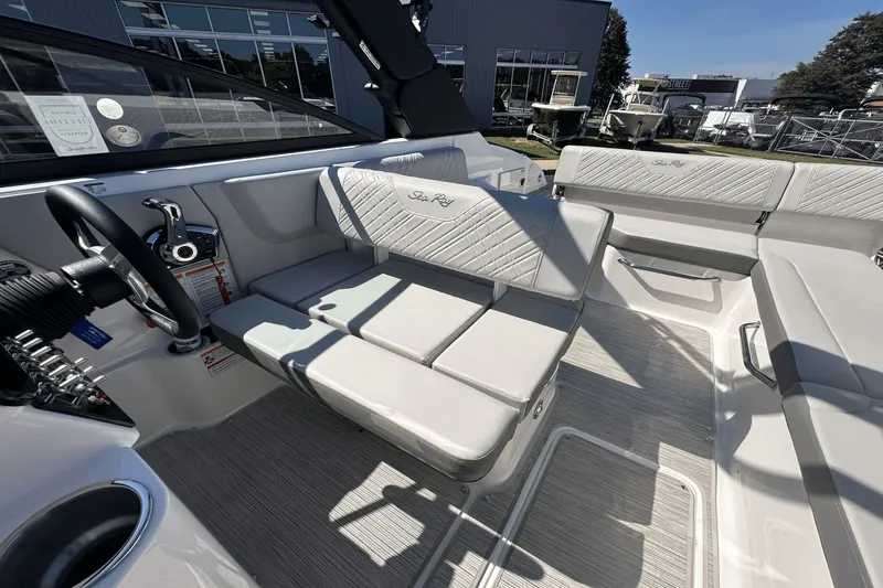 Slide: The Image of Sea Ray SDX 250 Surf 2026 - 14