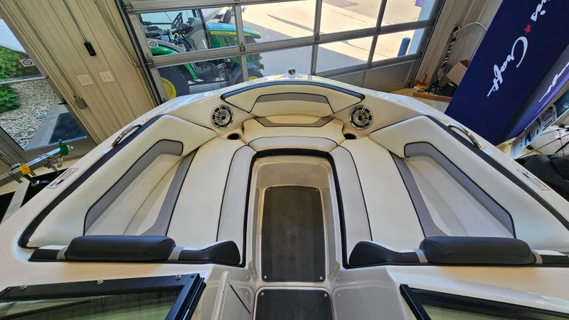 Slide: The Image of 2017 Yamaha Boats AR195 interior with spacious seating and modern design. - 15