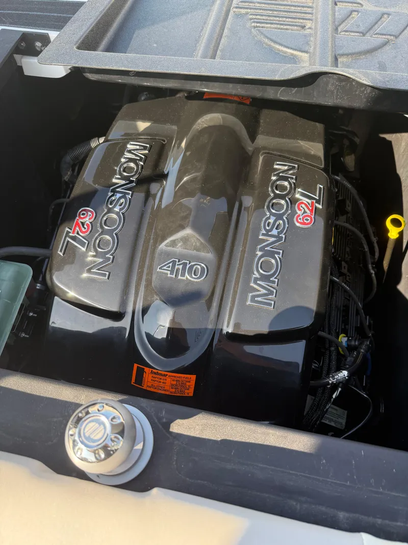 Slide: The Image of 2017 Malibu Wakesetter 21 VLX engine, Monsoon 6.2L 410 horsepower. - 3