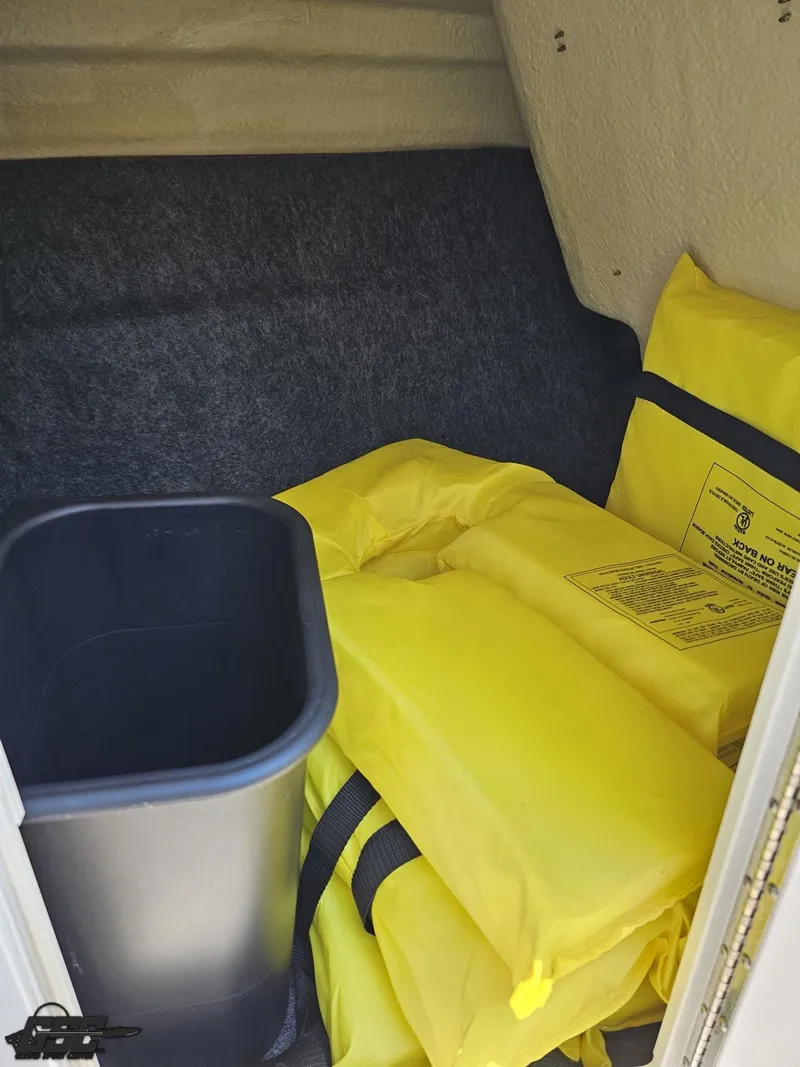 Slide: The Image of Yamaha 195S 2022 - 61