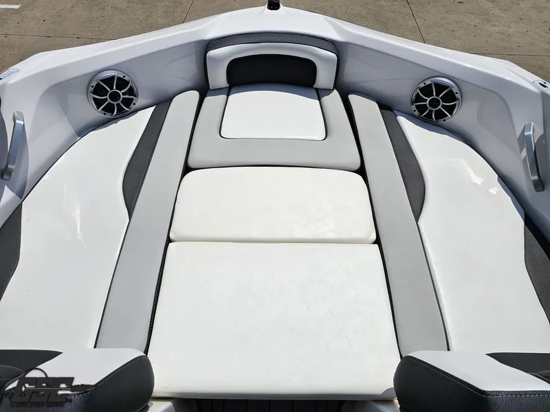 Slide: The Image of Yamaha 195S 2022 - 69