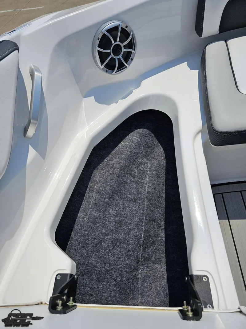 Slide: The Image of Yamaha 195S 2022 - 71