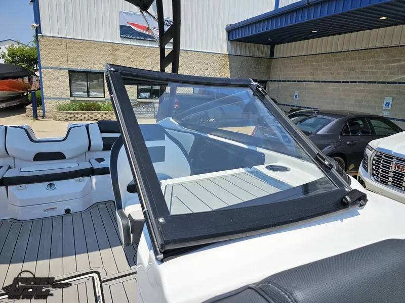 Slide: The Image of Yamaha 195S 2022 - 76