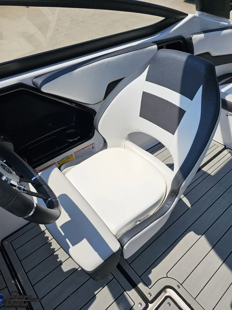 Slide: The Image of Yamaha 195S 2022 - 79