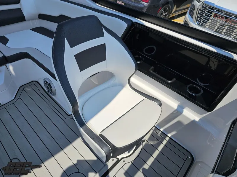 Slide: The Image of Yamaha 195S 2022 - 81