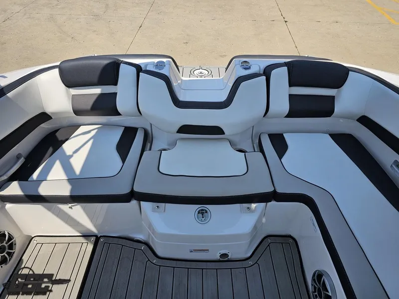 Slide: The Image of Yamaha 195S 2022 - 89