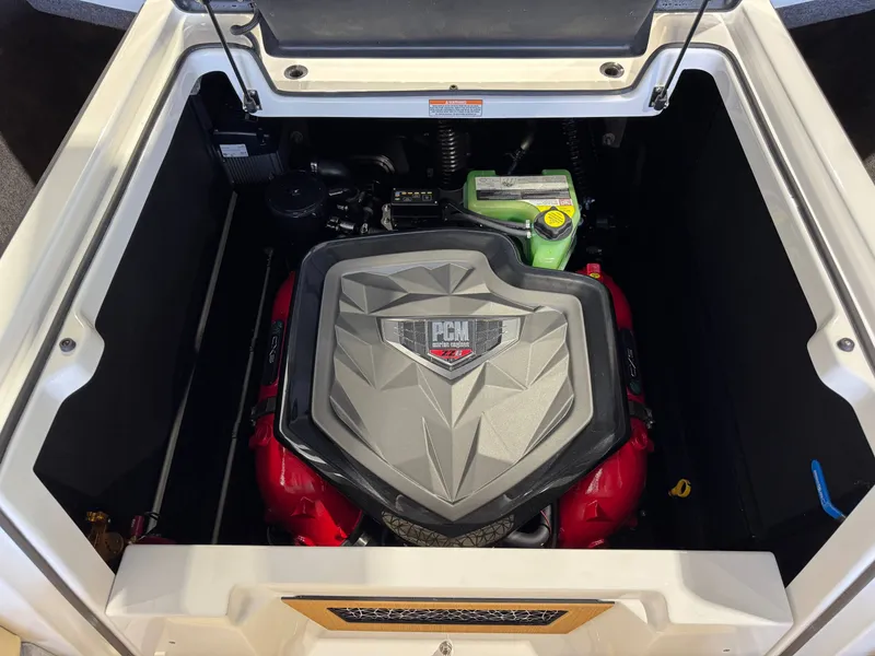 Slide: The Image of Nautique Super Air Nautique G23 2026 - 28