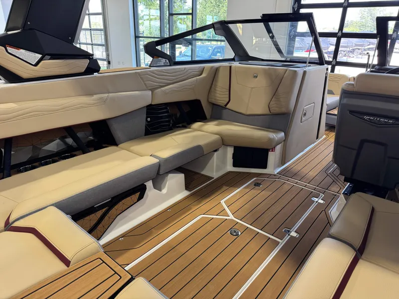 Slide: The Image of Nautique Super Air Nautique G23 2026 - 14