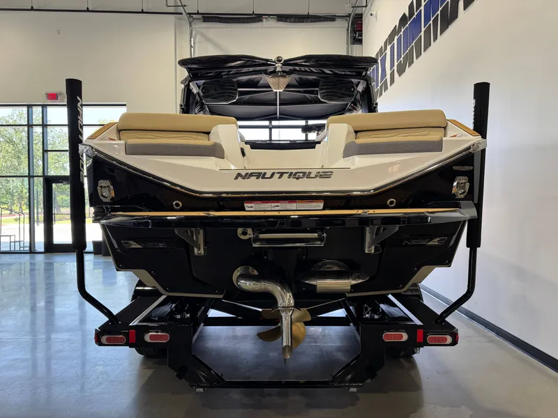 Slide: The Image of Nautique Super Air Nautique G23 2026 - 6