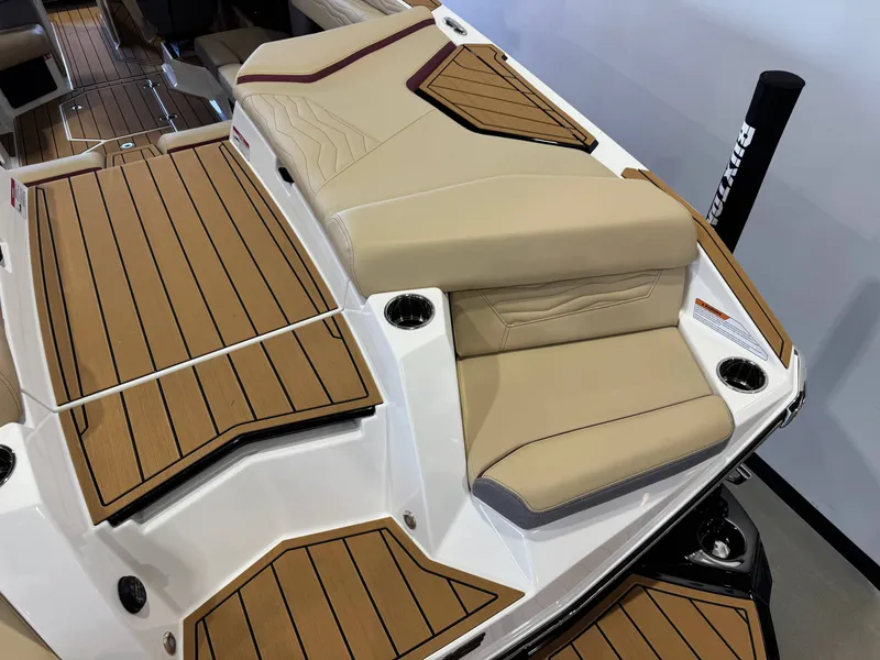 Slide: The Image of Nautique Super Air Nautique G23 2026 - 11