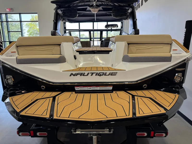 Slide: The Image of Nautique Super Air Nautique G23 2026 - 8