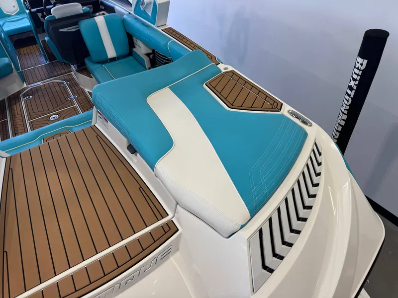 Slide: The Image of Nautique Super Air Nautique G23 2018 - 11