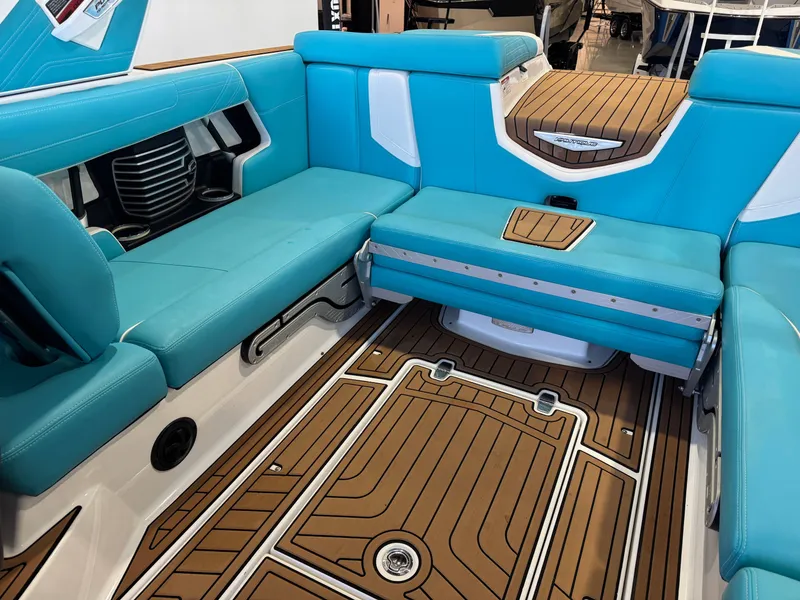 Slide: The Image of Nautique Super Air Nautique G23 2018 - 15