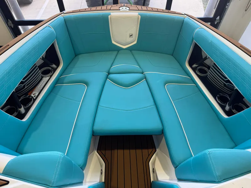 Slide: The Image of Nautique Super Air Nautique G23 2018 - 17