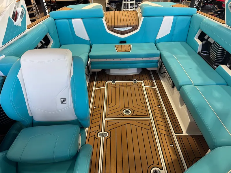 Slide: The Image of Nautique Super Air Nautique G23 2018 - 21