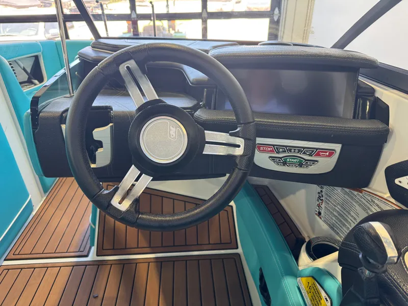 Slide: The Image of Nautique Super Air Nautique G23 2018 - 25