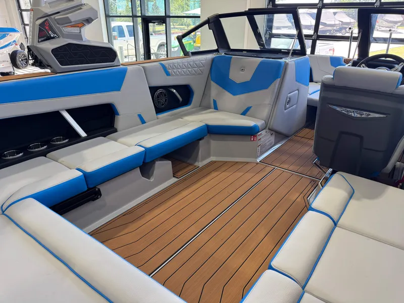 Slide: The Image of Nautique Super Air Nautique GS22 2026 - 13