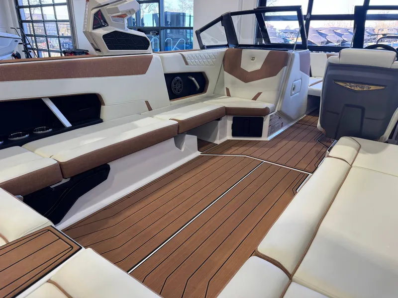 Slide: The Image of Nautique Super Air Nautique GS24 2026 - 13