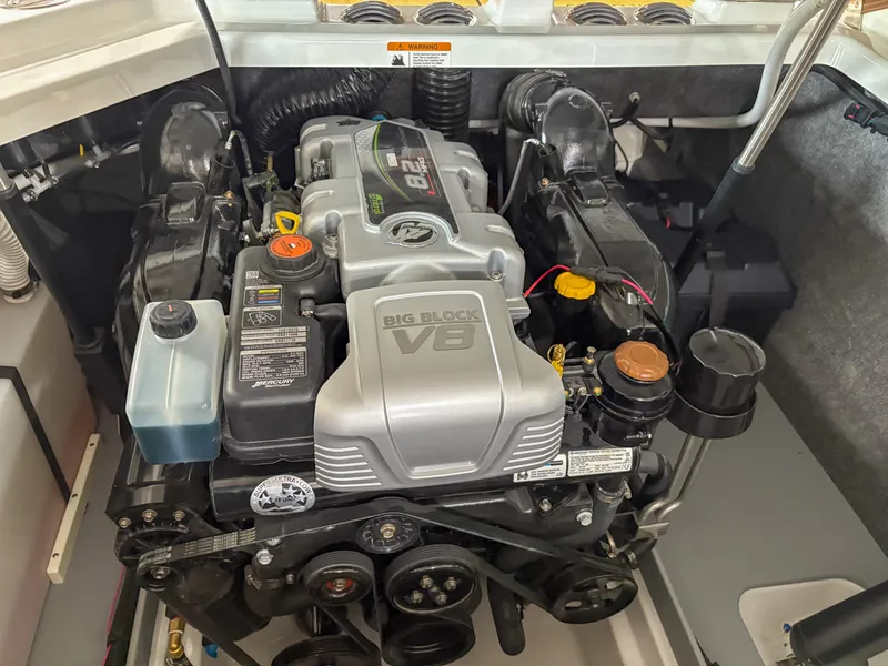 Slide: The Image of 2026 Four Winns H9 boat engine, featuring a powerful Big Block V8 design. - 24