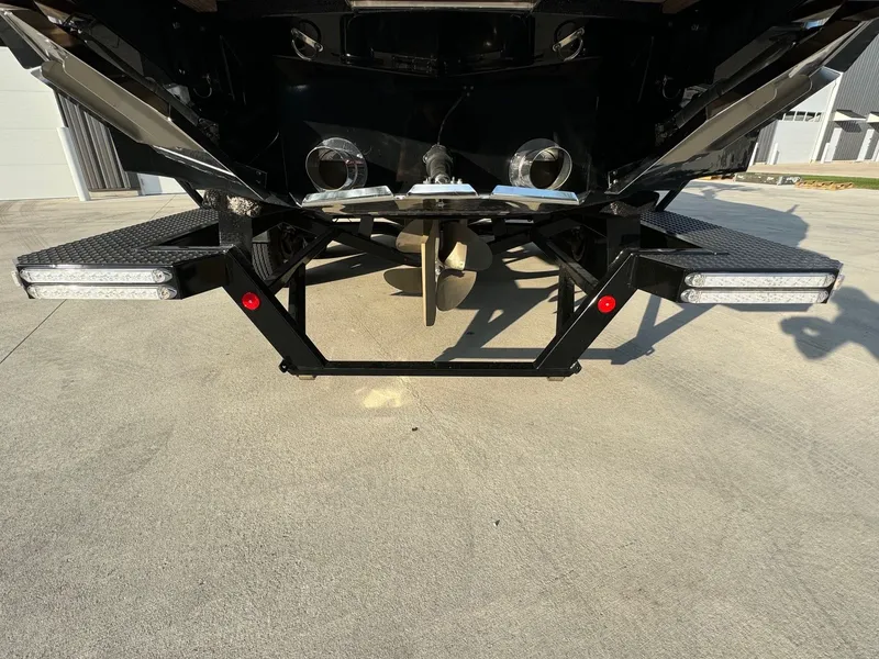 Slide: The Image of MasterCraft X24 2019 - 6