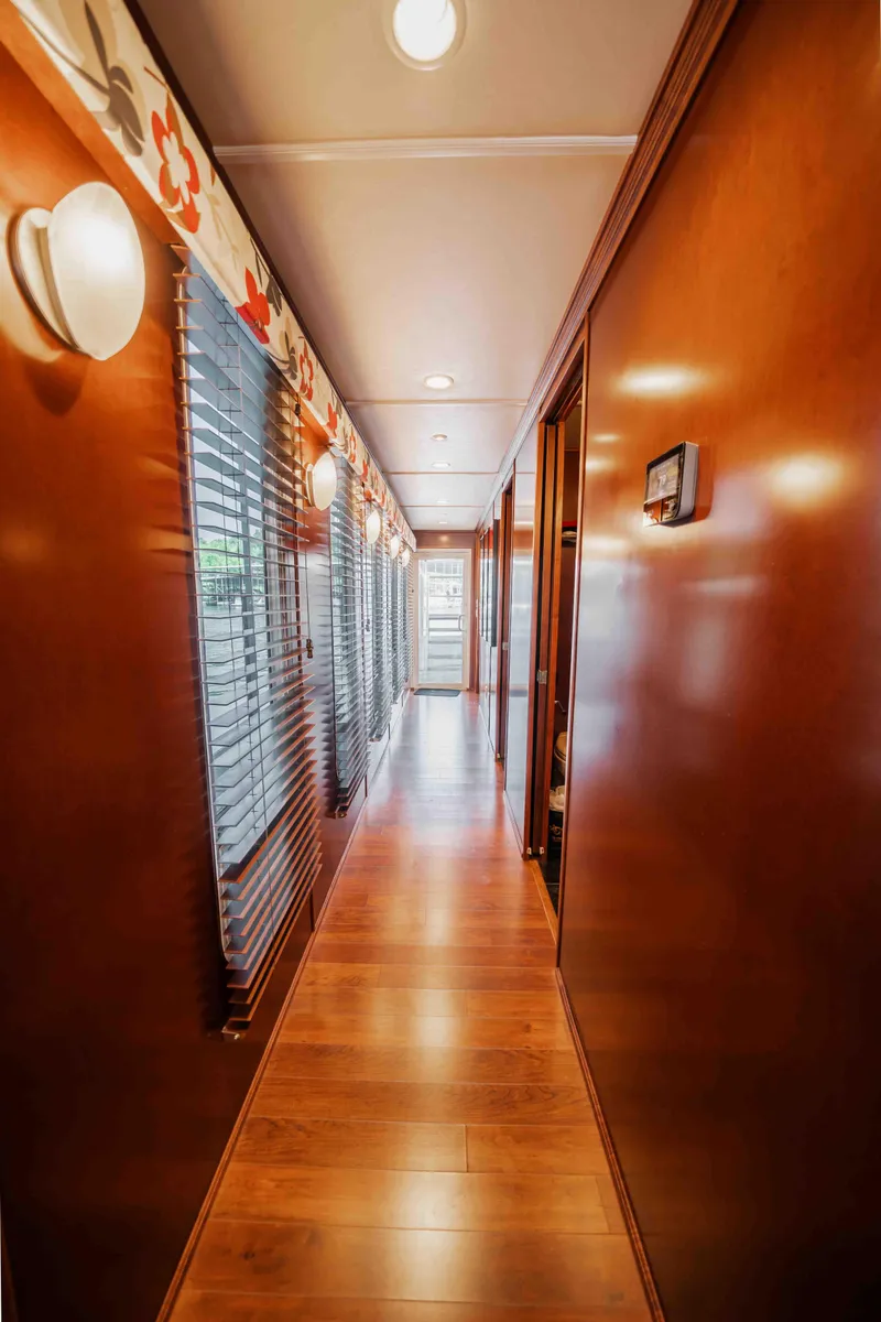 Slide: The Image of Monticello Houseboat 2008 - 51