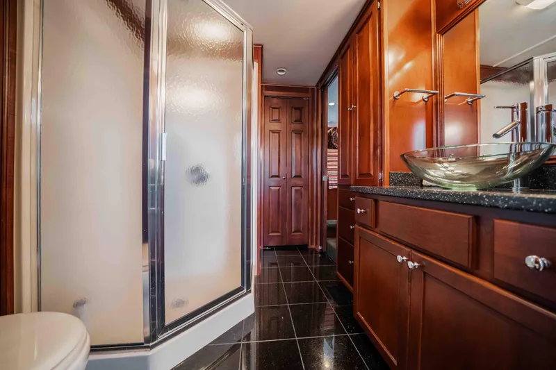 Slide: The Image of Monticello Houseboat 2008 - 61