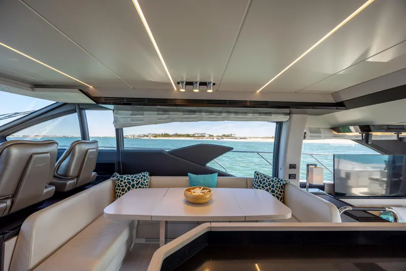 Slide: The Image of Azimut 66 FLY 2019 - 50