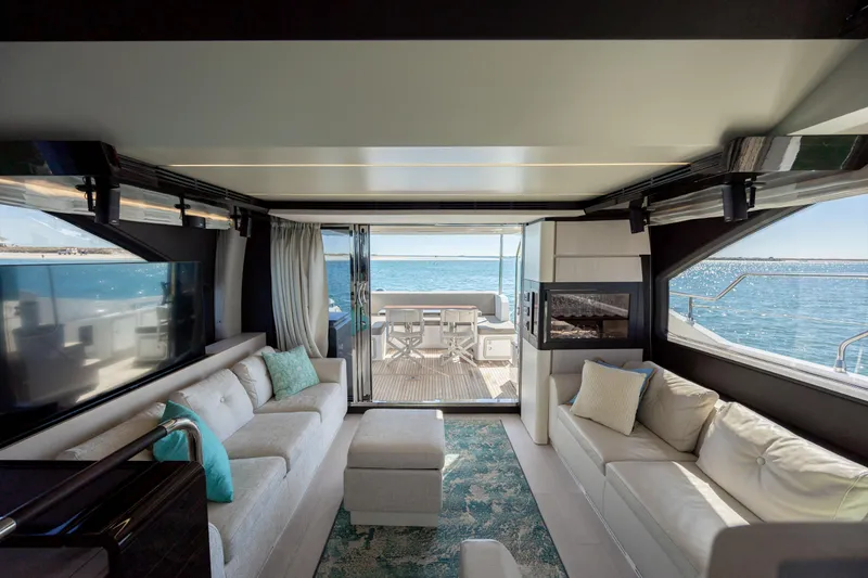 Slide: The Image of Azimut 66 FLY 2019 - 59