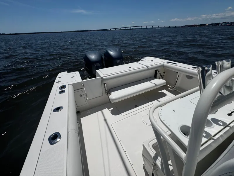 Slide: The Image of Edgewater 318CC 2007 - 32