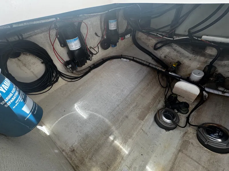 Slide: The Image of Edgewater 318CC 2007 - 39