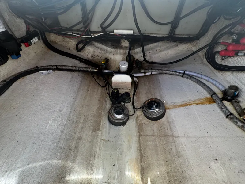 Slide: The Image of Edgewater 318CC 2007 - 40