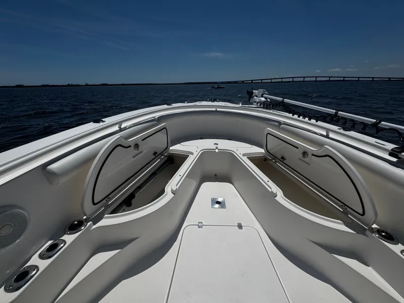 Slide: The Image of Edgewater 318CC 2007 - 8