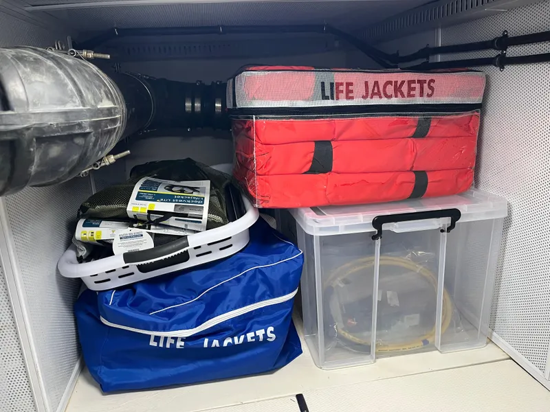 Slide: The Image of Helmsman Trawlers 43E PILOTHOUSE 2025 - 51