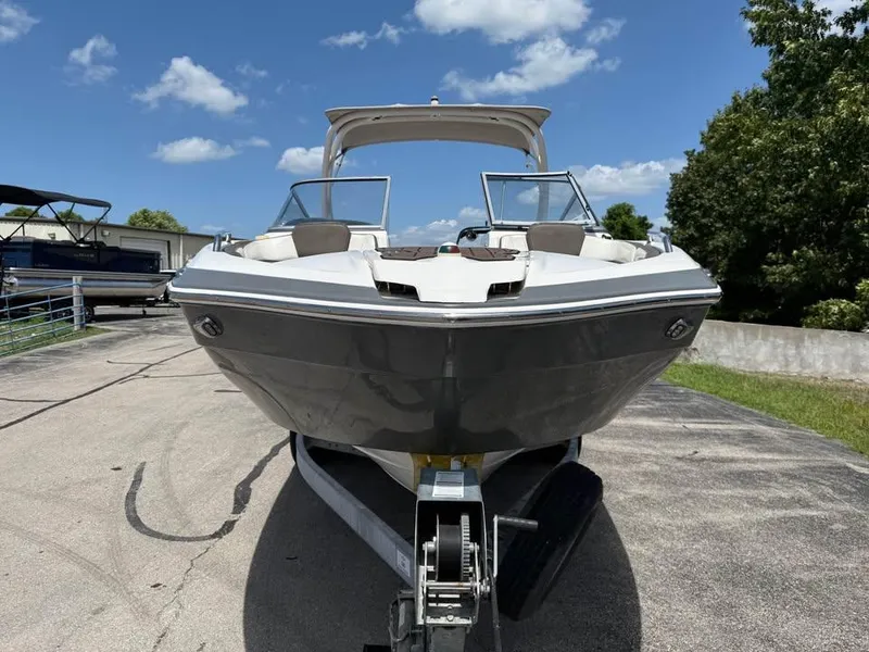 Slide: The Image of Yamaha 242 LTD S 2015 - 2