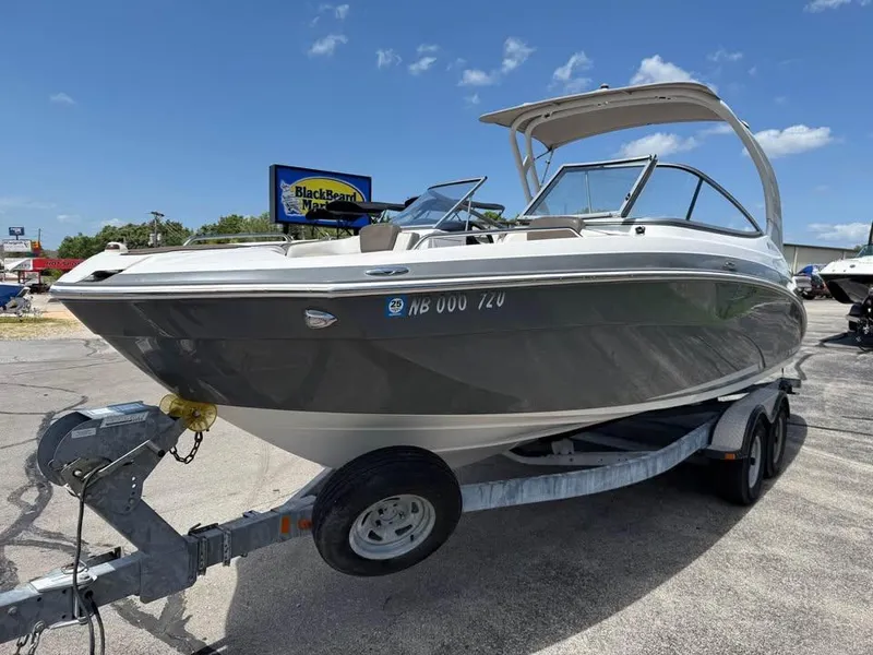 Slide: The Image of Yamaha 242 LTD S 2015 - 3