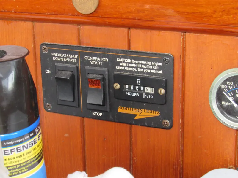 Slide: The Image of Island Trader 40 Motor Sailor 1982 - 21