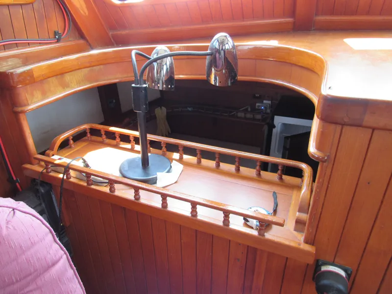 Slide: The Image of Island Trader 40 Motor Sailor 1982 - 29